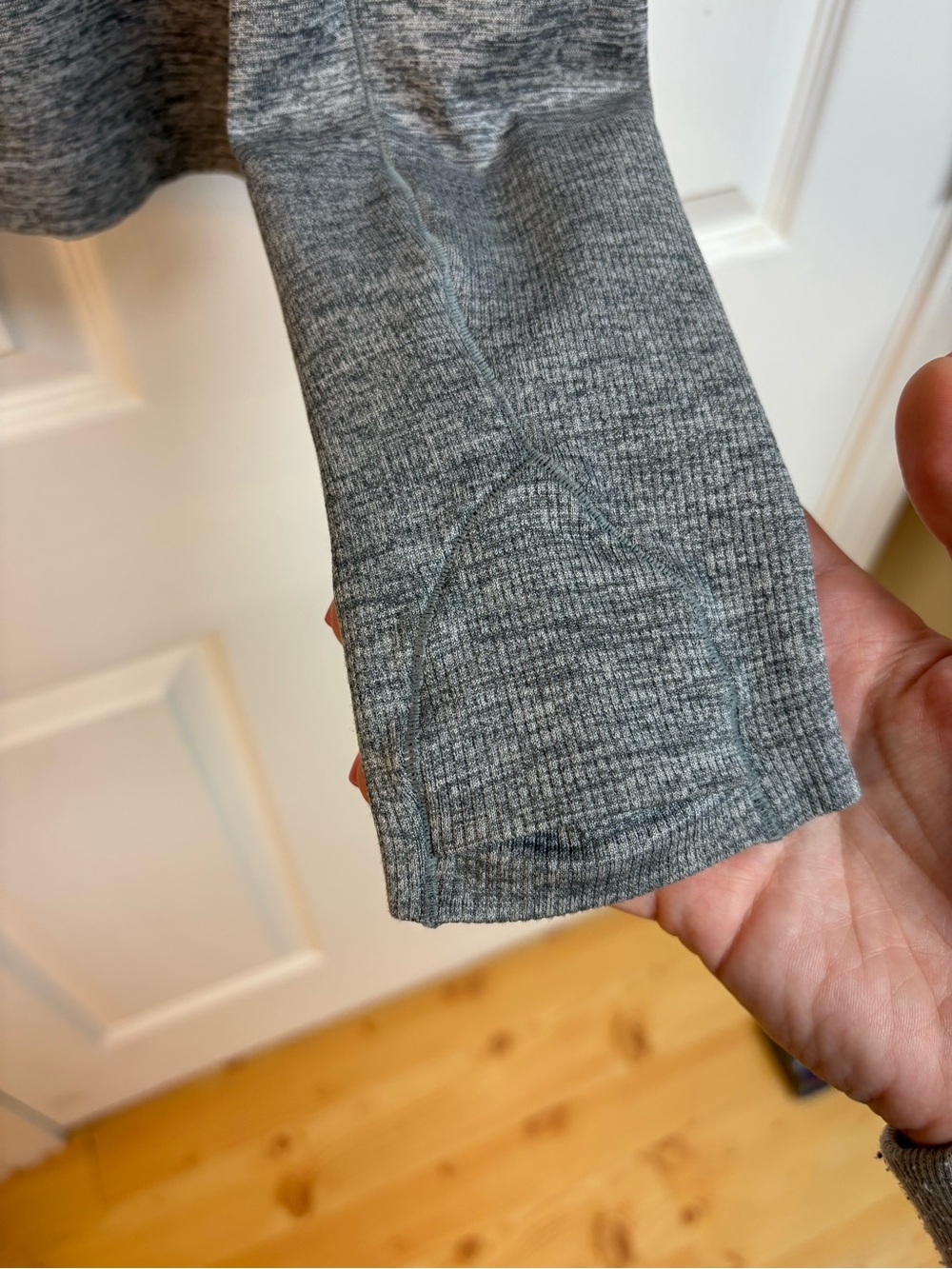 Lululemon Swiftly Tech LS - Picture 3 of 4